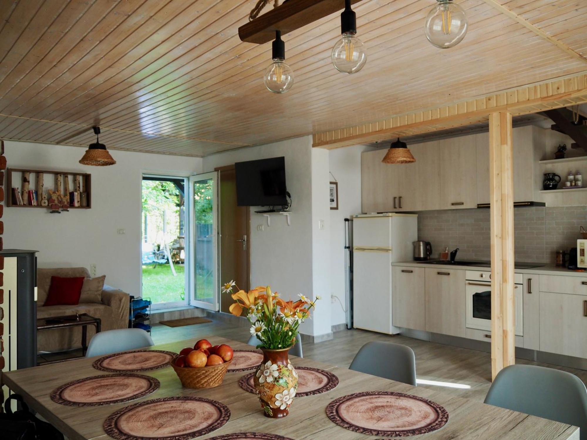 Holiday House Valiug Exterior photo